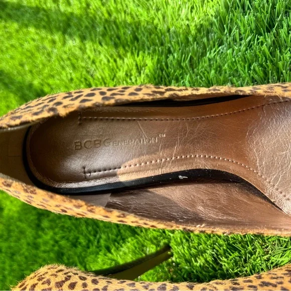 BCBGeneration Parade2 Tan Dalmation Calf Hair Platform Cheetah Pumps - Picture 7 of 7